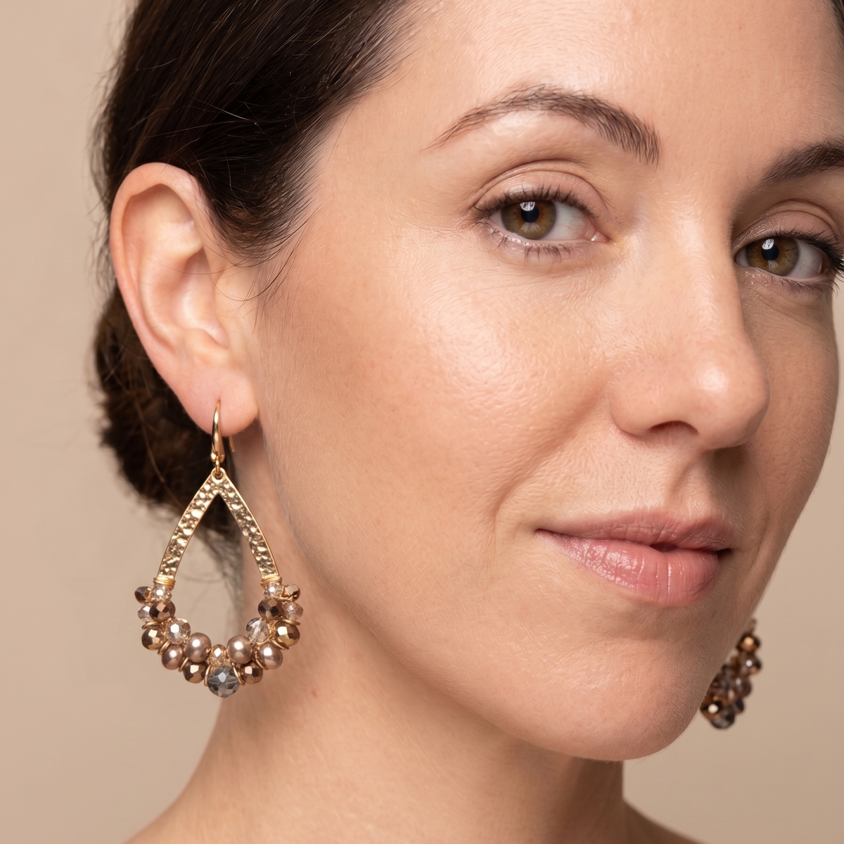 Pearl & Gold Queen Teardrop Earrings